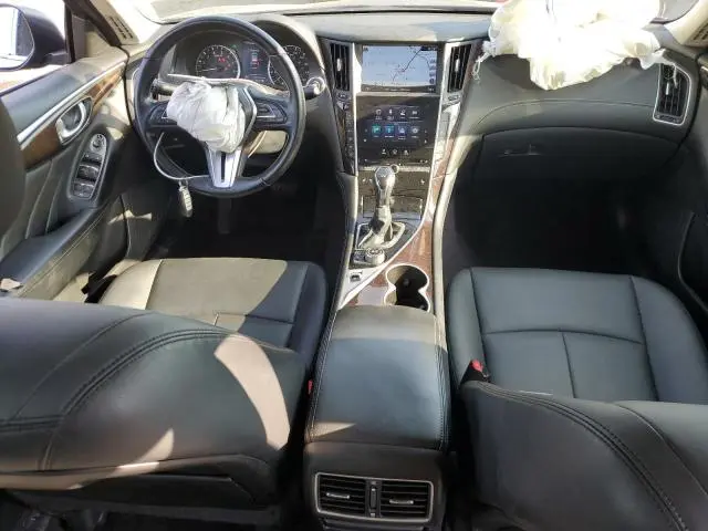 2018 INFINITI Q50 LUXE  