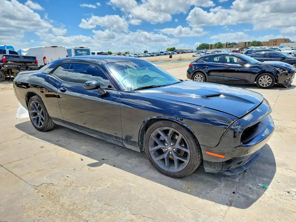 2020 DODGE CHALLENGER SXT  