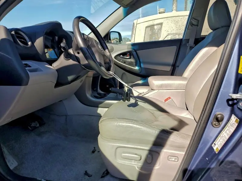 2010 TOYOTA RAV4 LIMITED  