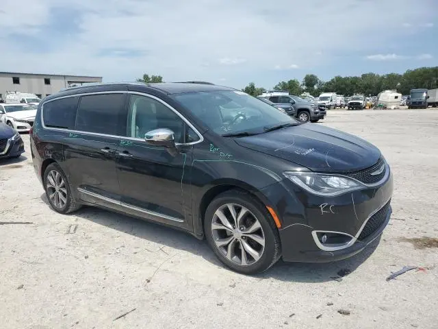 2017 CHRYSLER PACIFICA LIMITED  