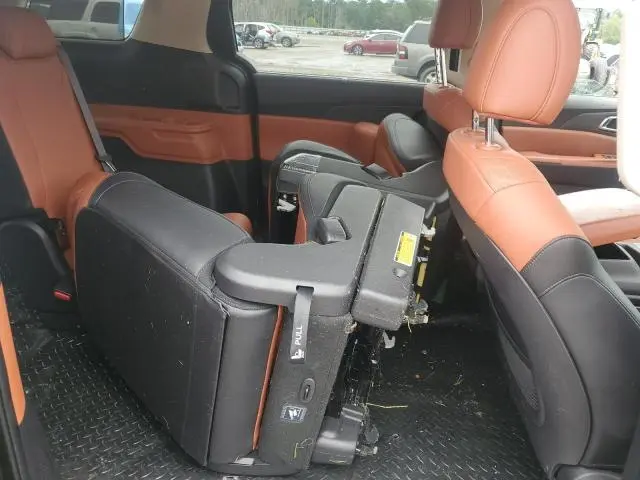 2025 KIA CARNIVAL EX  