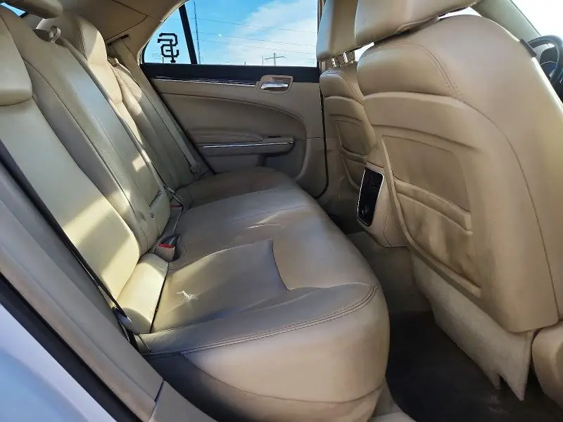 2013 CHRYSLER 300   