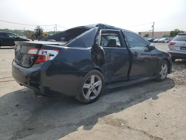 2014 TOYOTA CAMRY SE  