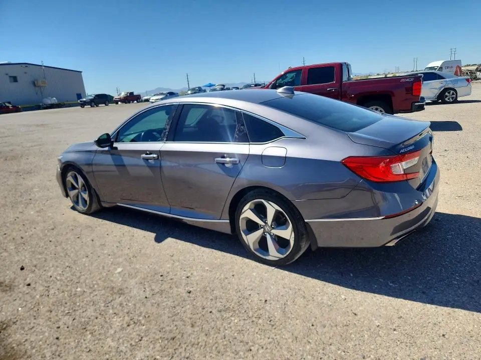 2018 HONDA ACCORD TOURING  