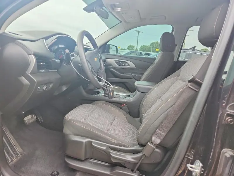 2021 CHEVROLET TRAVERSE LS  