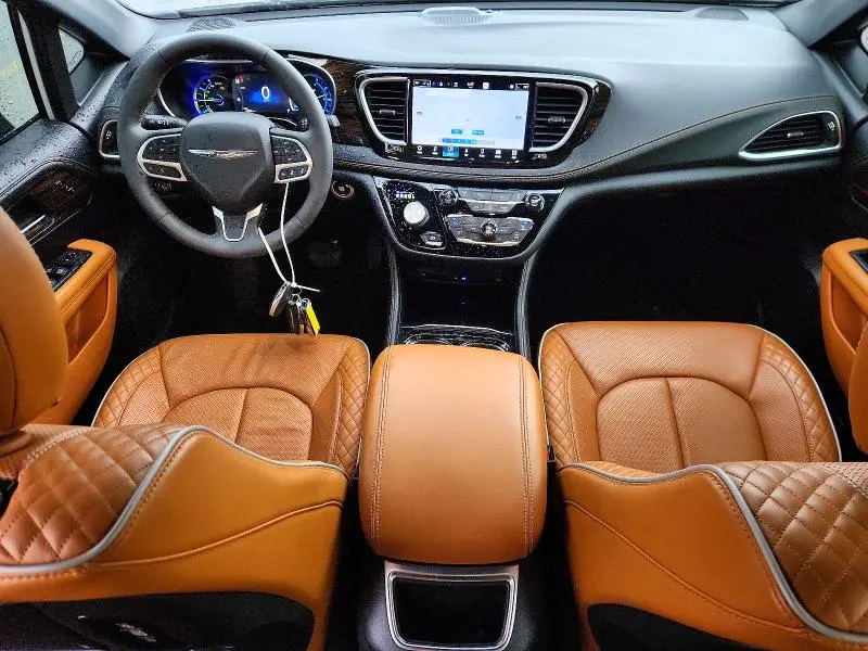 2023 CHRYSLER PACIFICA HYBRID PINNACLE  