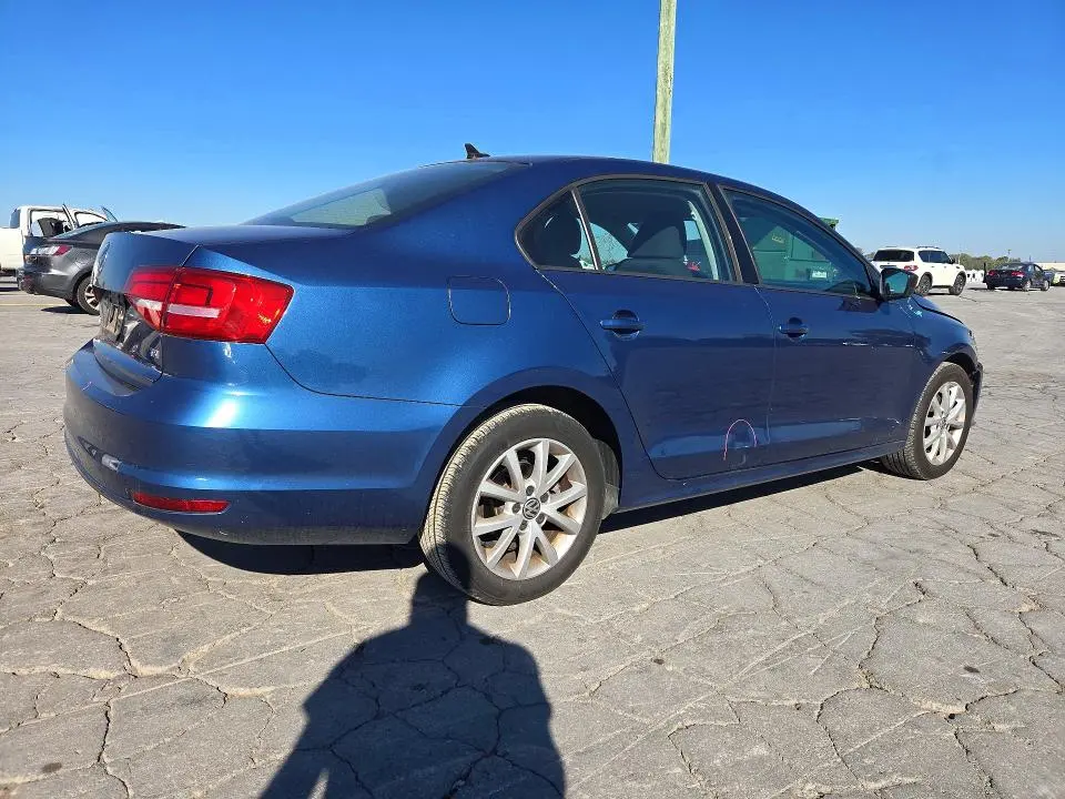 2015 VOLKSWAGEN JETTA SE  