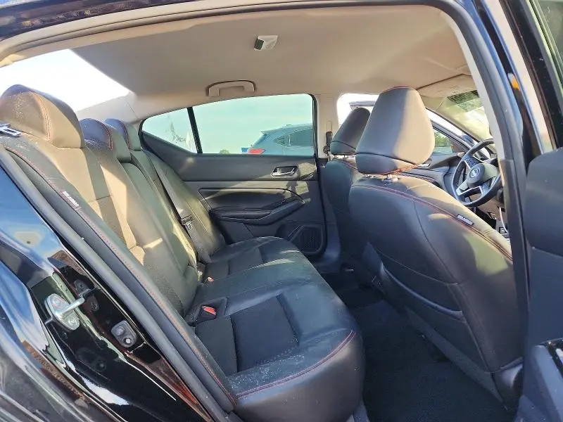 2023 NISSAN ALTIMA SR  