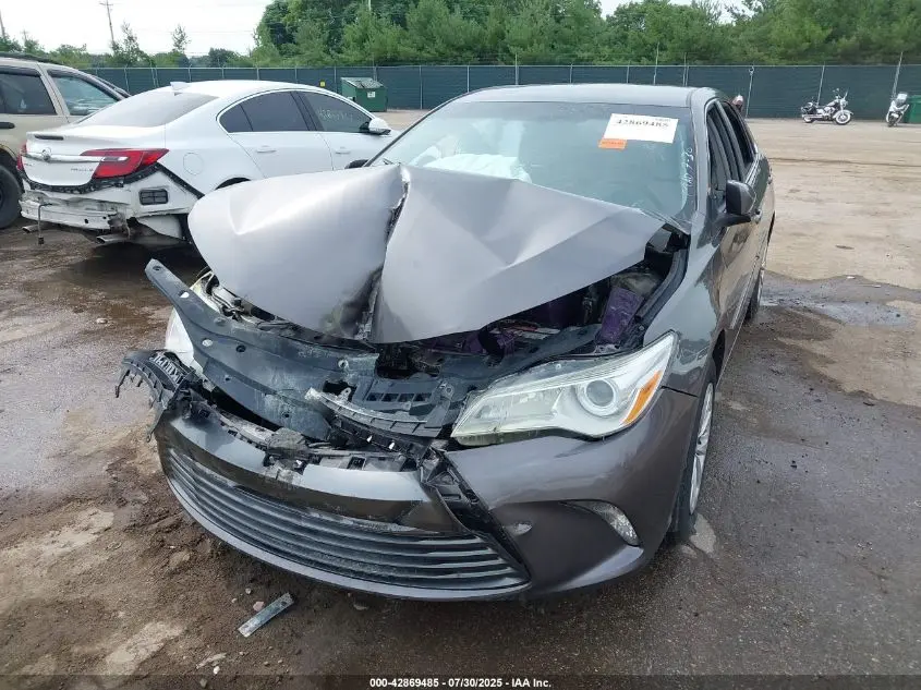2016 TOYOTA CAMRY LE