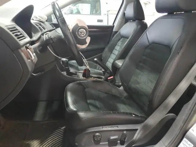 2013 VOLKSWAGEN PASSAT SEL  