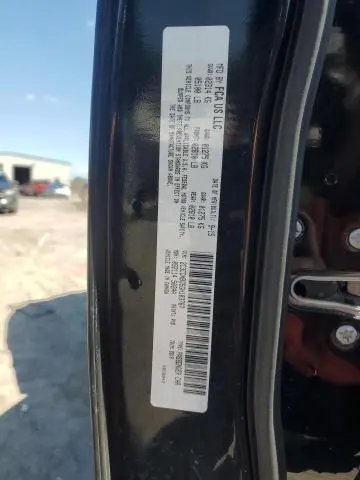 2016 DODGE CHARGER SE  