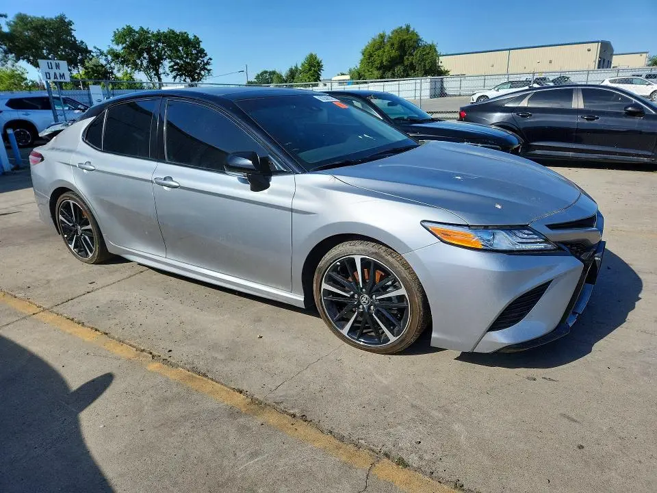 2020 TOYOTA CAMRY XSE  