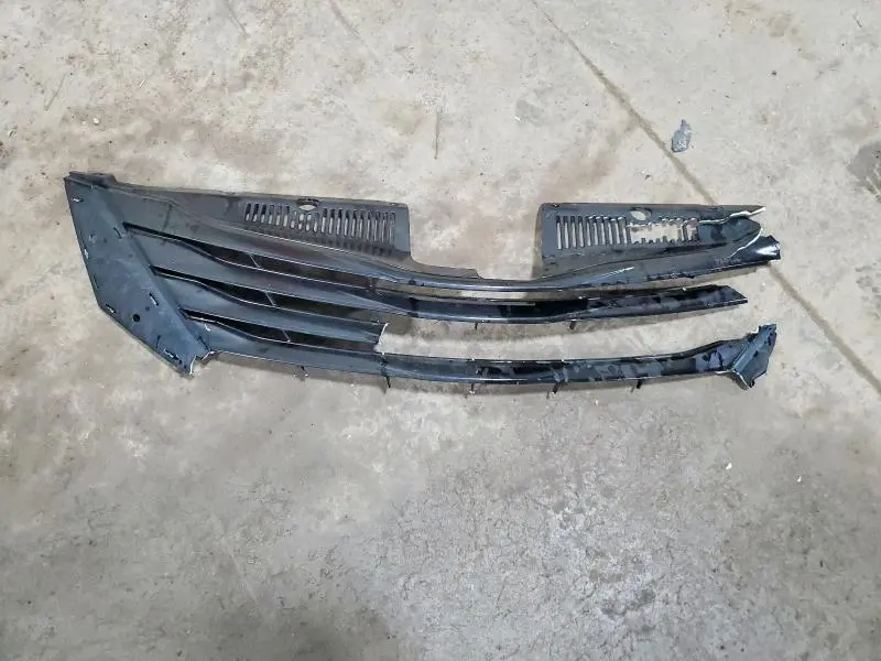 2014 TOYOTA SIENNA LE 8-PASSENGER  