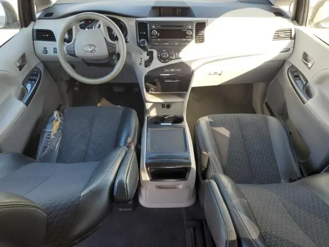 2013 TOYOTA SIENNA SPORT  