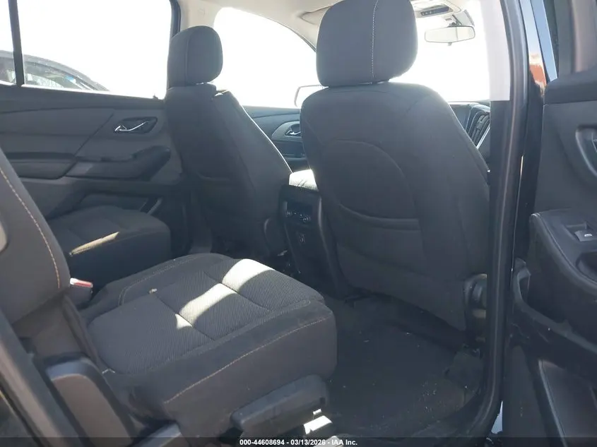 2020 CHEVROLET TRAVERSE FWD LT CLOTH