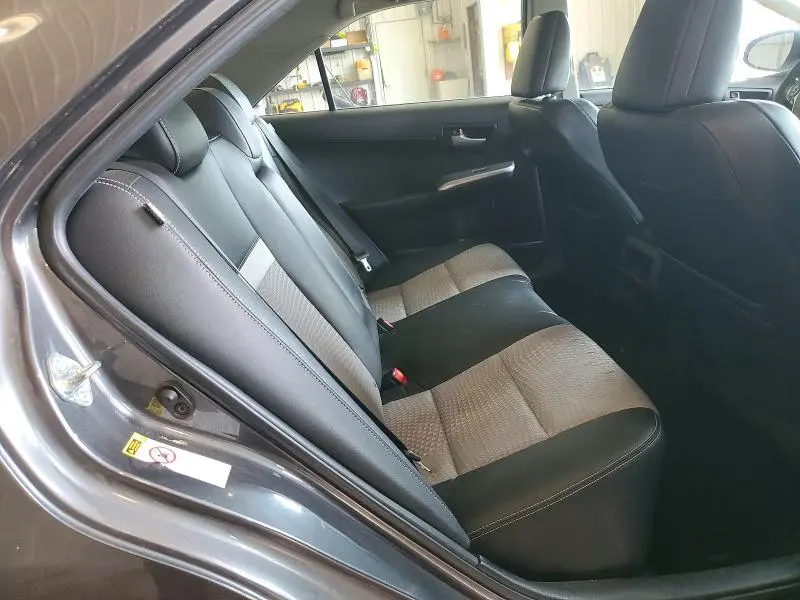 2012 TOYOTA CAMRY SE  