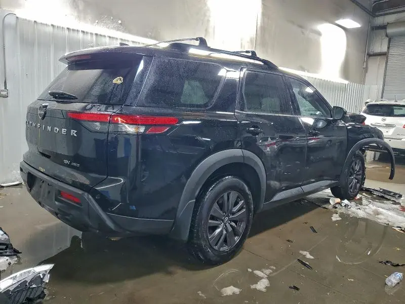 2022 NISSAN PATHFINDER SV  