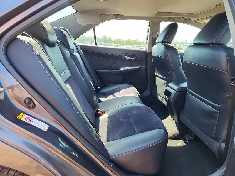 2013 TOYOTA CAMRY SE  