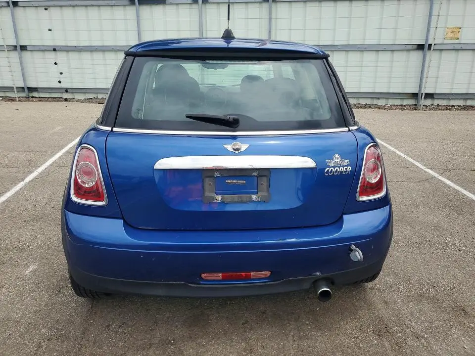 2013 MINI COOPER   