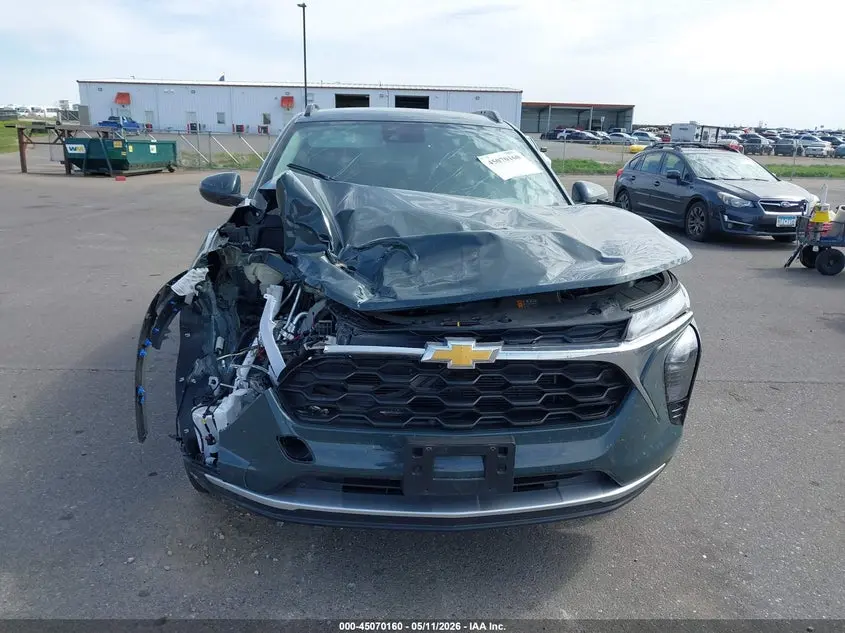 2025 CHEVROLET TRAX FWD LT
