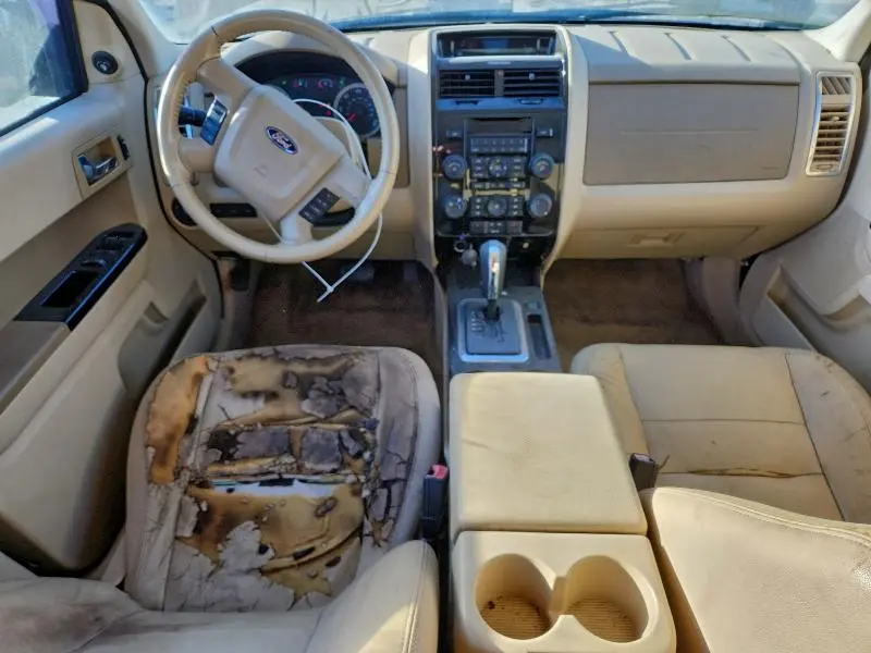 2011 FORD ESCAPE LIMITED  