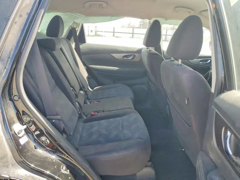 2015 NISSAN ROGUE S  