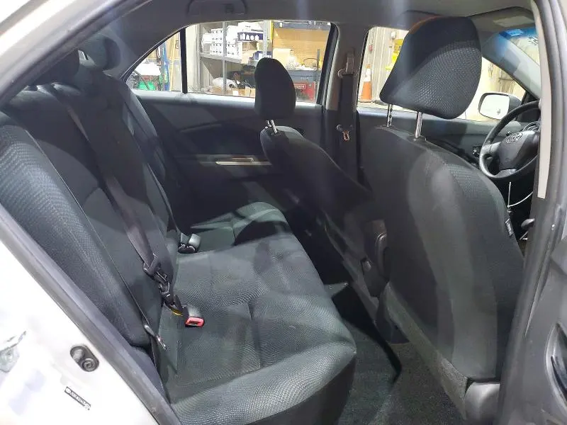 2010 TOYOTA YARIS BASE  