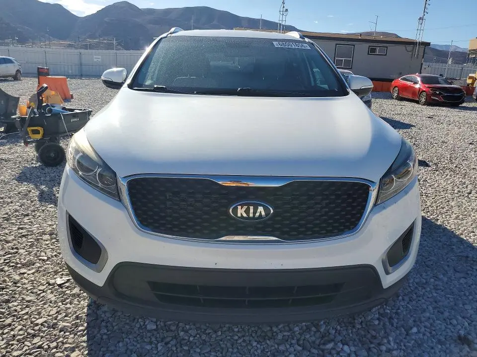 2017 KIA SORENTO LX V6  