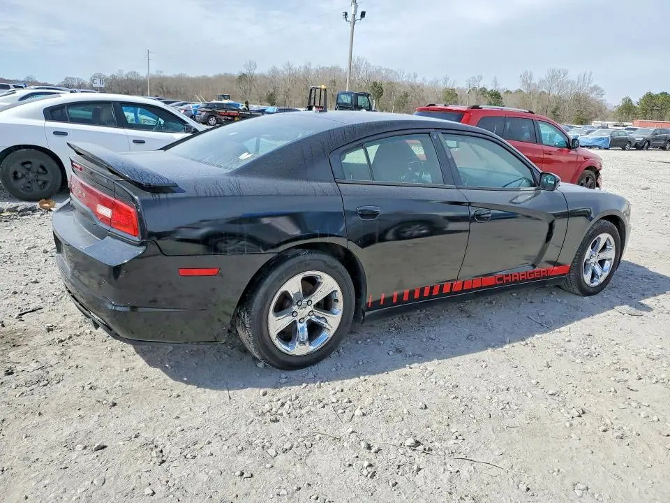 2013 DODGE CHARGER SE  
