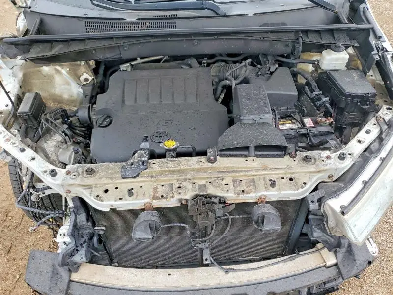 2014 TOYOTA HIGHLANDER LIMITED  
