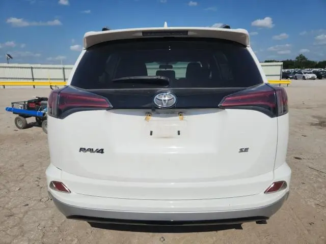 2016 TOYOTA RAV4 SE  