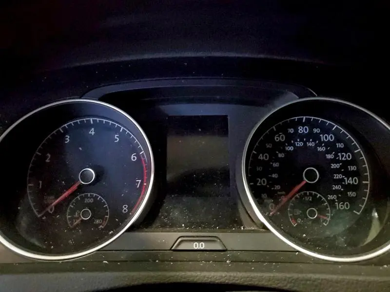 2021 VOLKSWAGEN GOLF   