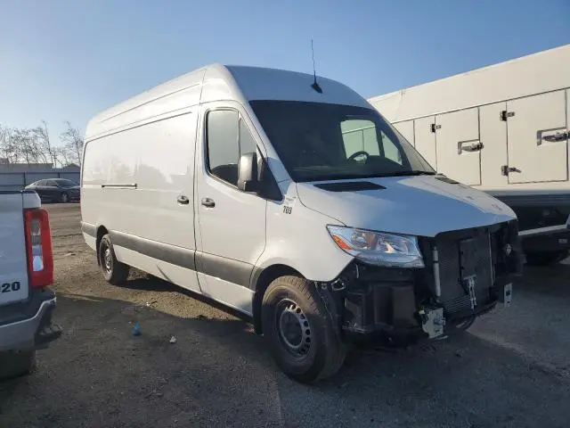2022 MERCEDES-BENZ SPRINTER 2500  