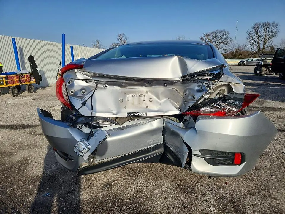 2016 HONDA CIVIC LX  