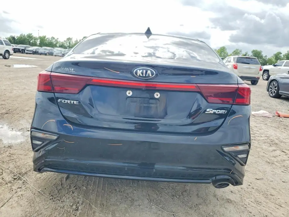 2020 KIA FORTE LXS  