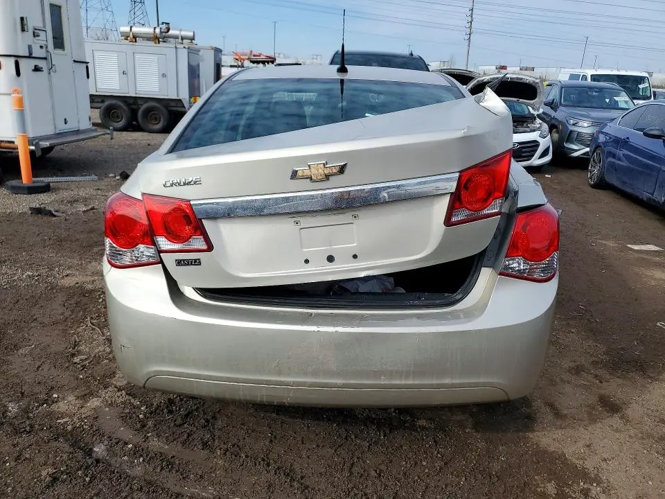 2013 CHEVROLET CRUZE LS  