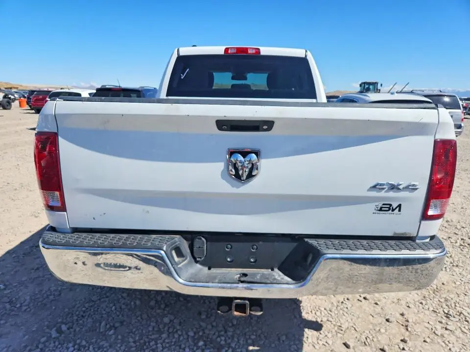 2015 RAM 1500 ST  