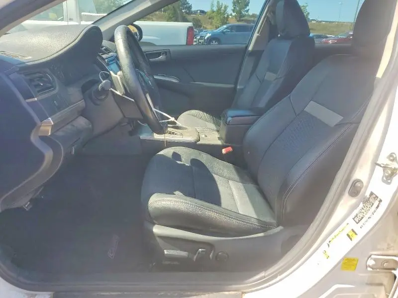 2013 TOYOTA CAMRY SE  