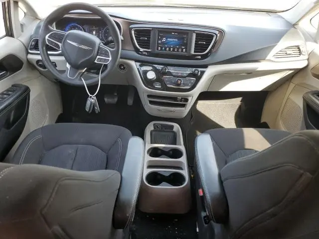 2020 CHRYSLER VOYAGER L  