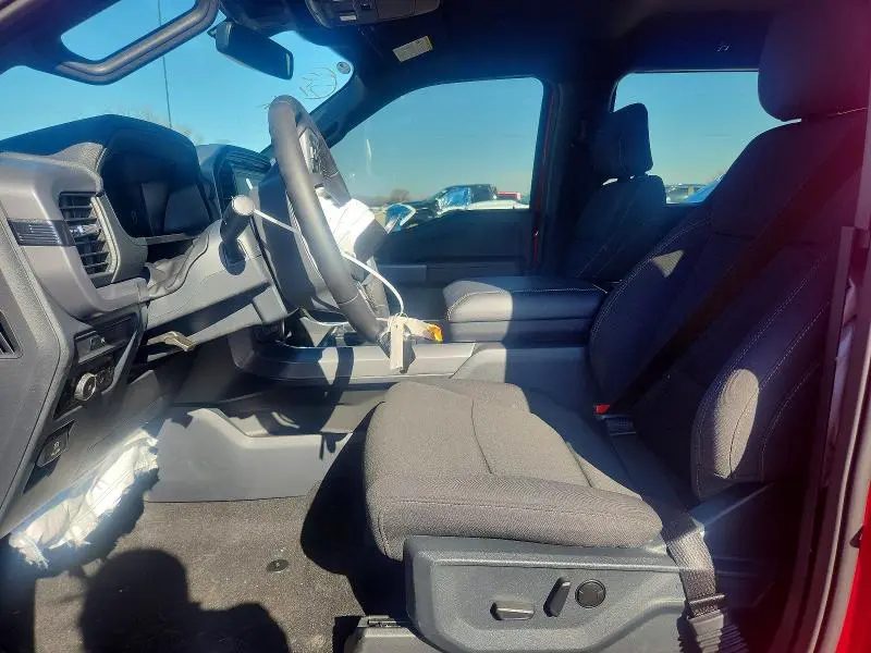 2025 FORD F150 XLT  