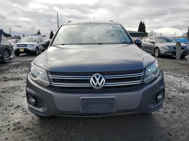 2013 VOLKSWAGEN TIGUAN S  