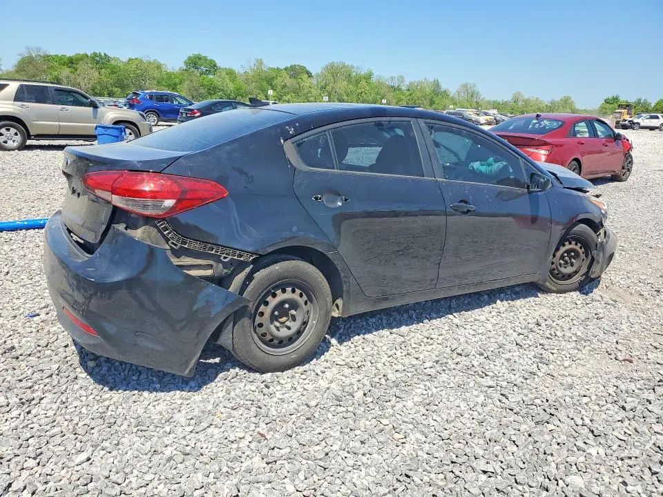 2017 KIA FORTE LX  