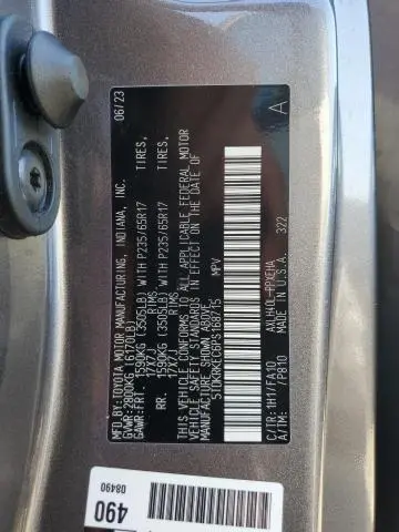 2023 TOYOTA SIENNA LE  