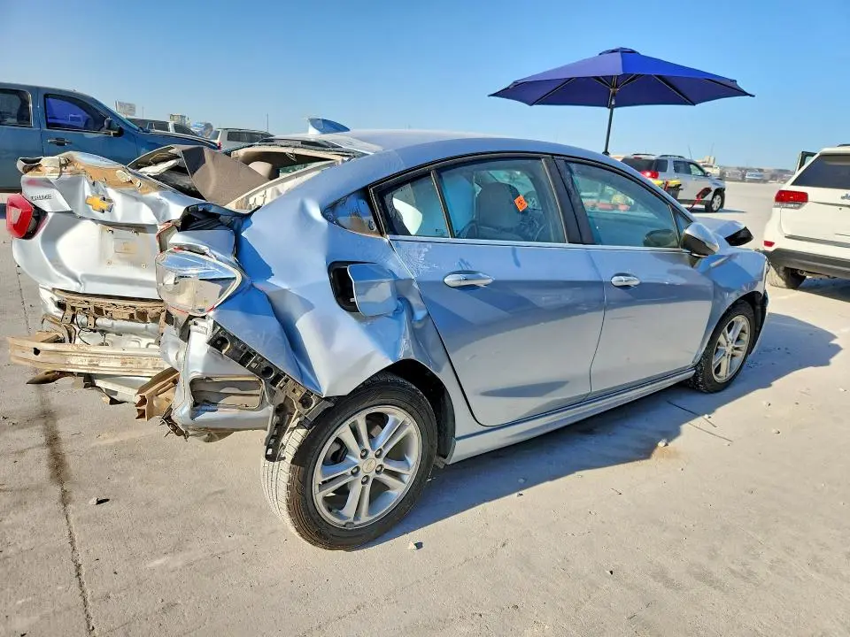 2017 CHEVROLET CRUZE LT  