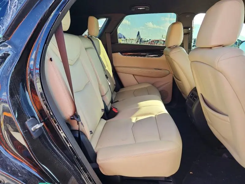 2018 CADILLAC XT5   