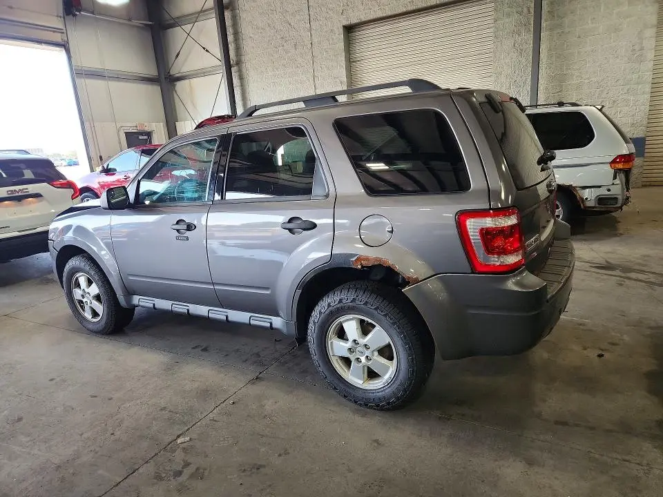 2012 FORD ESCAPE XLT  