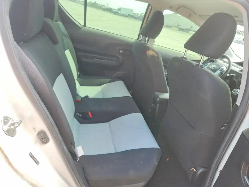 2017 TOYOTA PRIUS C TWO  