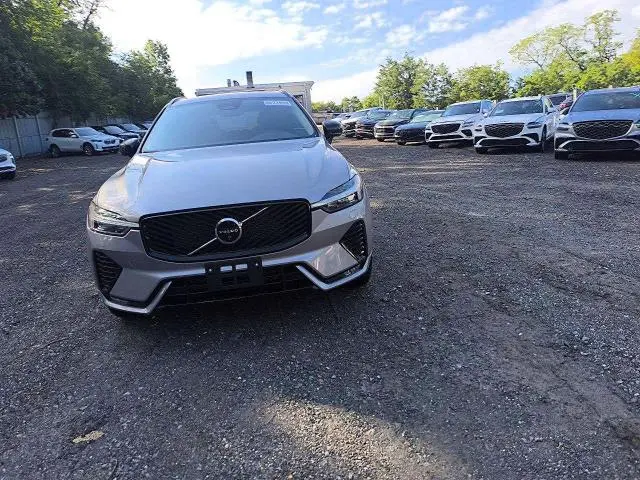 2026 VOLVO XC60 PLUS  