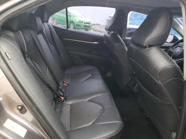 2018 TOYOTA CAMRY XSE  