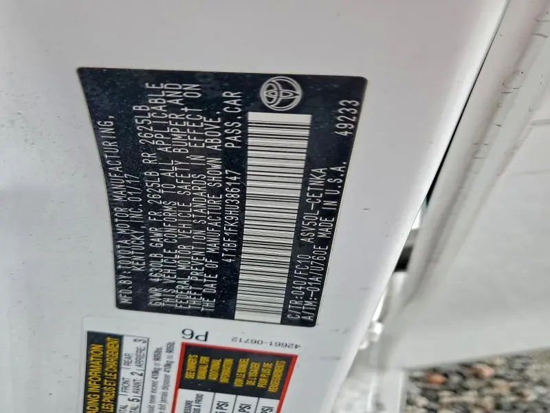 2017 TOYOTA CAMRY LE  